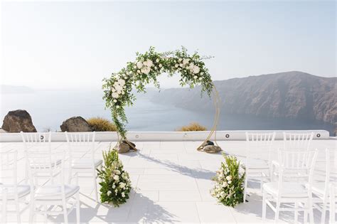 Best of Santorini Wedding Venues | The Ultimate List