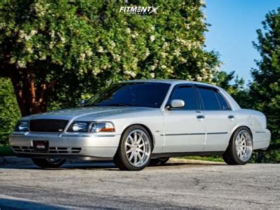 2003 Mercury Grand Marquis with 20x9 35 XXR 527d and 245/40R20 Lexani ...