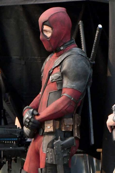 Behind The Mask: Wade Wilson AKA Ryan Reynolds Peeps Out Of Costume ...