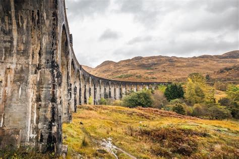 Premium Photo | The glenfinnan viaduct