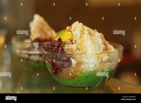 Es cendol served in Jakarta restaurant, Indonesia Stock Photo - Alamy