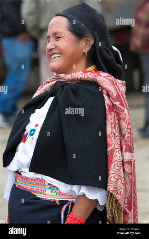 Women from the Mestizo ethnic group in Otavalo, Ecuador Stock Photo - Alamy