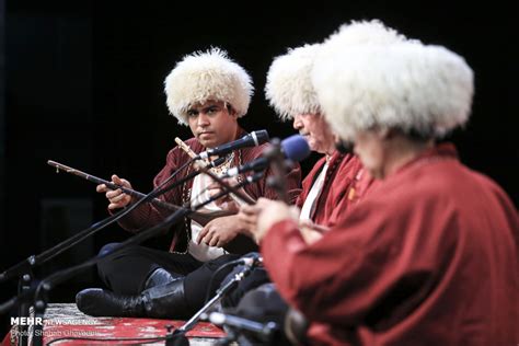 Mehr News Agency - Iranian folk music performance at 34th Fajr Music ...