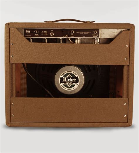 Fender Deluxe Tube Amplifier (1962) | RetroFret