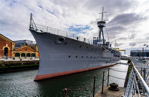 THE HMS CAROLINE ENTERED SERVICE IN 1914 AND NOW IT IS A FLOATING MUSEUM IN BELFAST