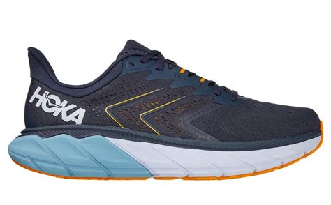 Hoka Arahi 5 Review (2021): Should You Get It?