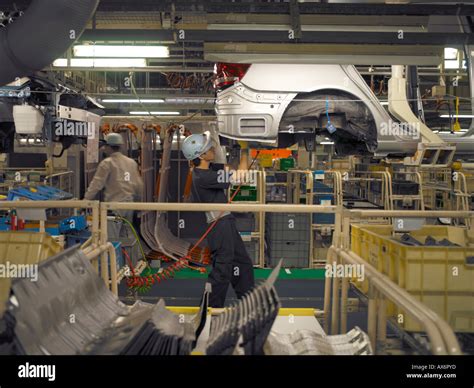 Toyota factory assembly line hi-res stock photography and images - Alamy