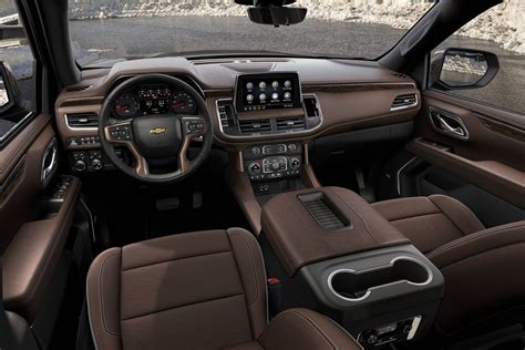 Chevy Suburban 2024 Interior - Bobby Shelley