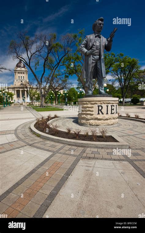 Statue louis riel 1844 1885 legislative hi-res stock photography and images - Alamy