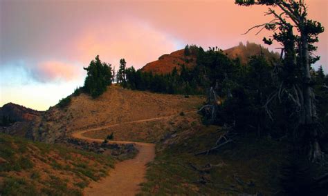 Crater Lake Hiking Trails - AllTrips