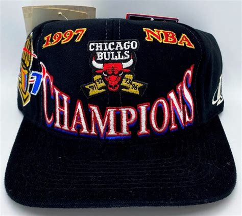 Vintage Chicago Bulls NBA Champions 1997 Authentic Black Snapback ...