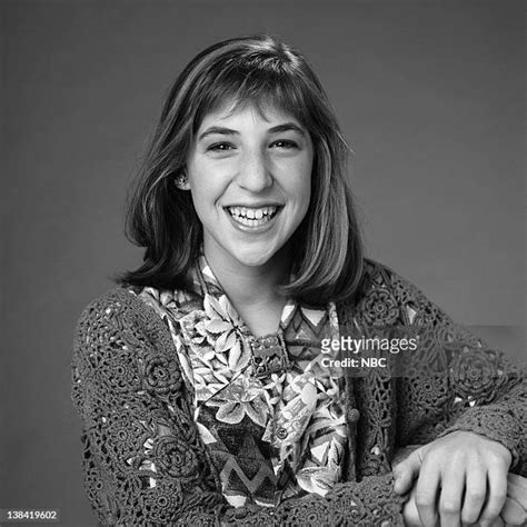 Mayim Bialik Blossom Photos and Premium High Res Pictures - Getty Images