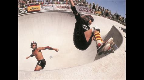 Dogtown and Z-Boys (2001)