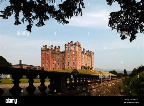 Drumlanrig Castle and gardens Scotland Stock Photo - Alamy