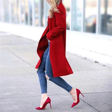 Women's Outfits with Red Shoes- 30 Outfits to Wear with Red Shoes