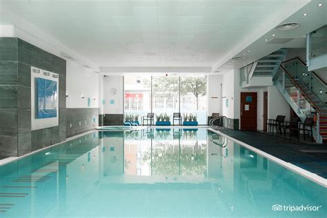 Crowne Plaza London Docklands, an IHG Hotel Pool Pictures & Reviews ...