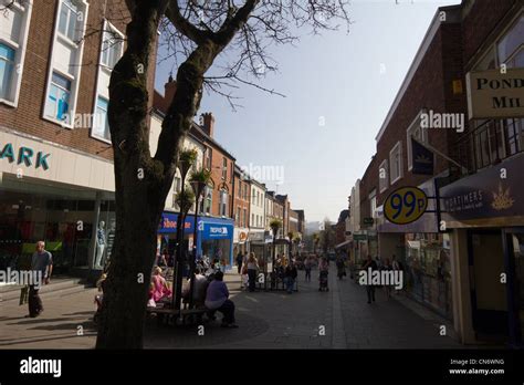 yeovil town centre high street shops somerset england uk Stock Photo ...