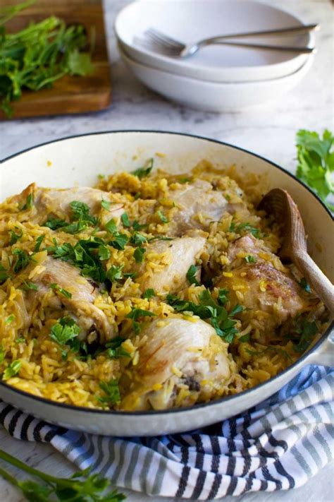 The simplest stove top chicken and rice (30 minute meal) - Scrummy Lane