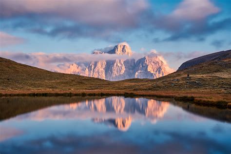 Lago de papel tapiz, montaña, hierba, paisaje, cielo, nubes HD: Widescreen: alta definición ...