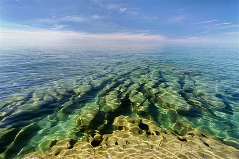 Michigan Nut Photography | Lake Superior Caves & Coves | Tropical looking underwater features in ...