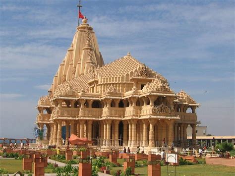 10 World Famous Hindu Temples In India – To The Land Of The Ultimate - Travelsite India Blog