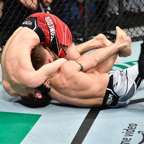 WATCH! Said Nurmagomedov execute a memorable guillotine choke UFC 270 ...