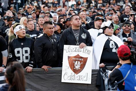 Raider Fans - Oakland Raiders Photo (44575798) - Fanpop