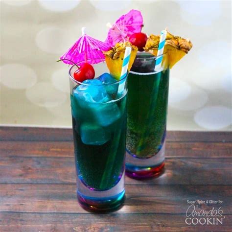 Blue Drinks: The Mermaid Cocktail, blue mixed drinks