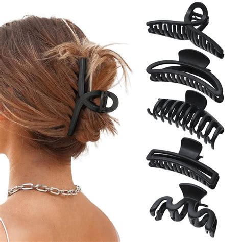 Unlock Classy Styling Possibilities with a Black Claw Clip!