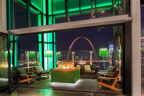 6 St. Louis Area Rooftop Bars to Enjoy This Summer