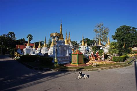 LAMPANG, THAILAND - 13 APRIL 2011: Salung Luang Procession And Songkran Festival In Lampang ...