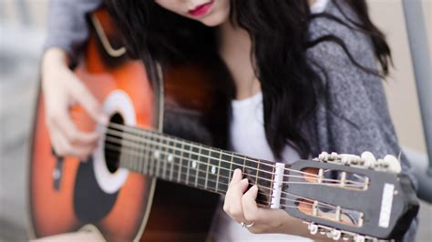 Girl With Guitar Wallpapers - Wallpaper Cave