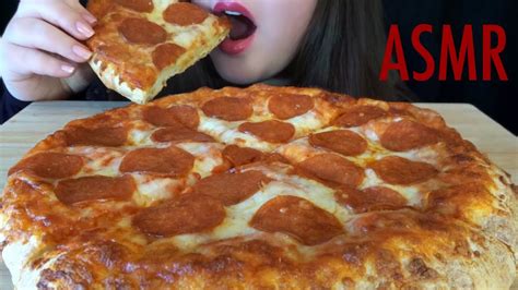 ASMR Pepperoni Pizza MUKBANG - SATISFYING Eating Sounds - YouTube