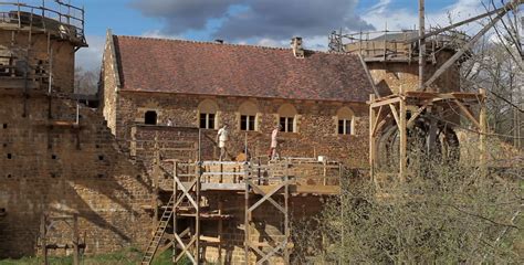 [VIDEO] Checking In on the Medieval Castle Being Built With 13th Century Construction Techniques ...