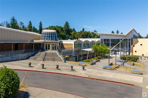 Chief Sealth High School, Seattle WA Rankings & Reviews - Homes.com