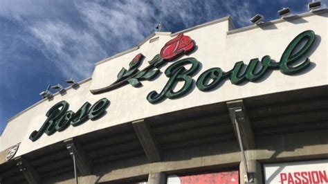 CFP reportedly had message for Rose Bowl about special requests