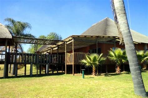 Waterside Lodge - Piet Retief Accommodation. Piet Retief Hotel / Boutique Hotel Accommodation