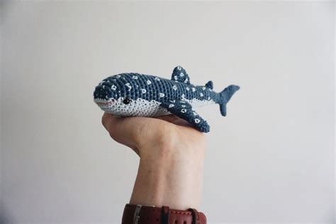 Crocheted whale shark by @sigridskouw #grenediy | Crochet whale ...