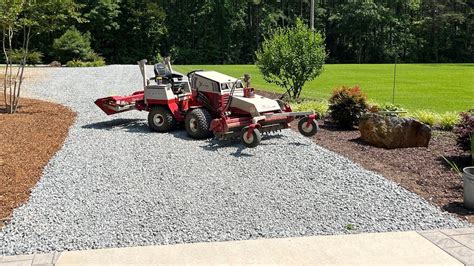 Edging Gravel Driveway with a Ventrac 4500Z Power Rake and Bucket - YouTube