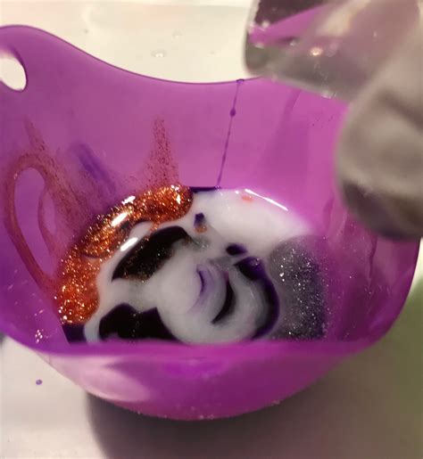 How to Make Resin Bowls - resin pouring - Resin Obsession | How to make resin, Diy resin bowl ...