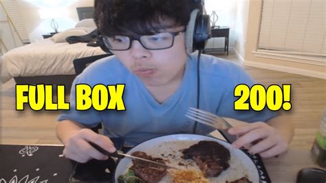 Asianjeff clipping his food - YouTube