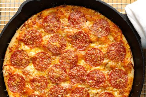 Cast-Iron Skillet Pizza Recipe | The Hungry Hutch