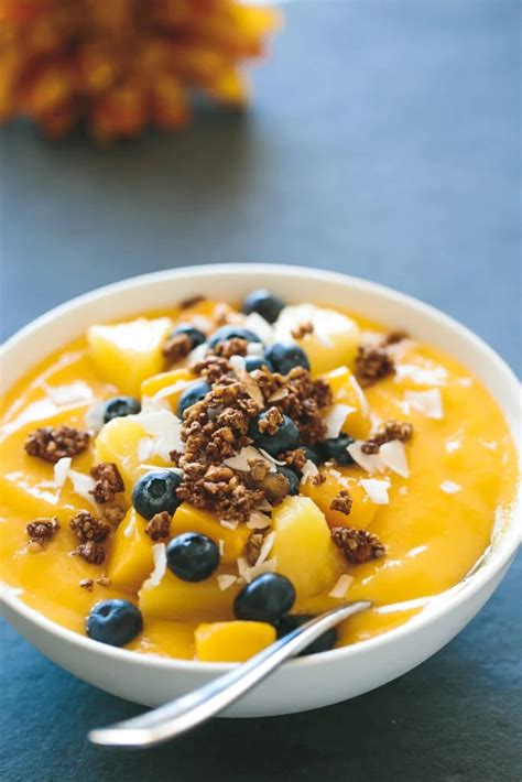 Mango Smoothie Bowl