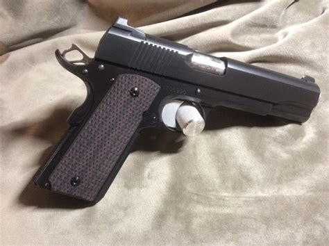 Dan Wesson - Testing the effect of LOK Thin Grips on my grip | 1911 ...