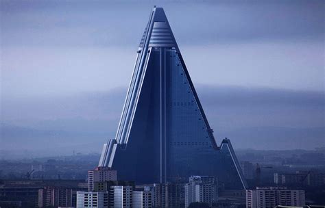 North Korea’s ‘Hotel of Doom’ is the world’s largest abandoned building ...