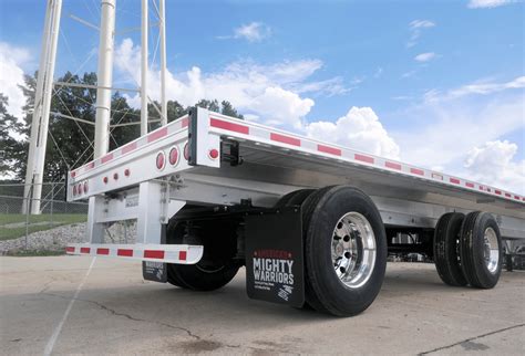 Find your closest trailer dealer | Across North America | Fontaine