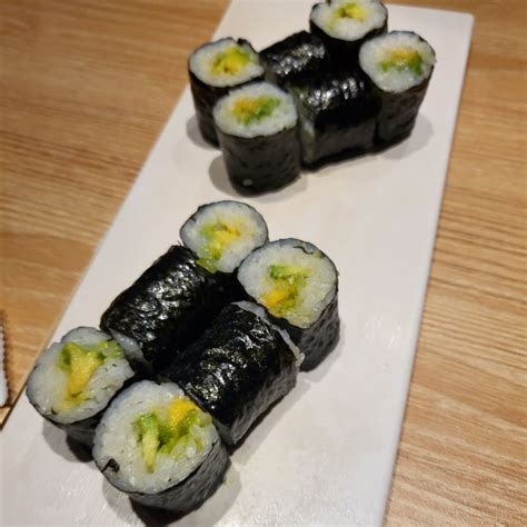 Itacho Sushi Orchard, Singapore Avocado Maki Review | abillion