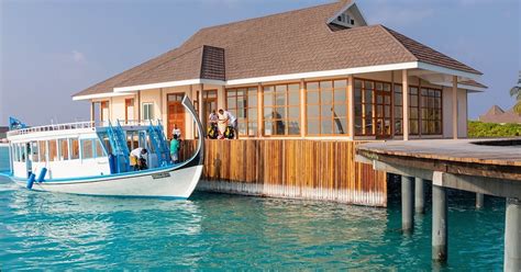 Boats of the Maldives - essential to get around the Atolls