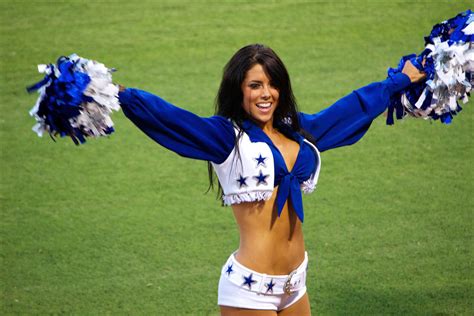 What Do Nfl Cheerleaders Make A Year at Jerry Clark blog