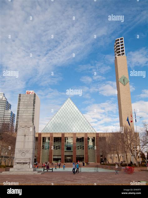 Dub architects edmonton city hall hi-res stock photography and images ...